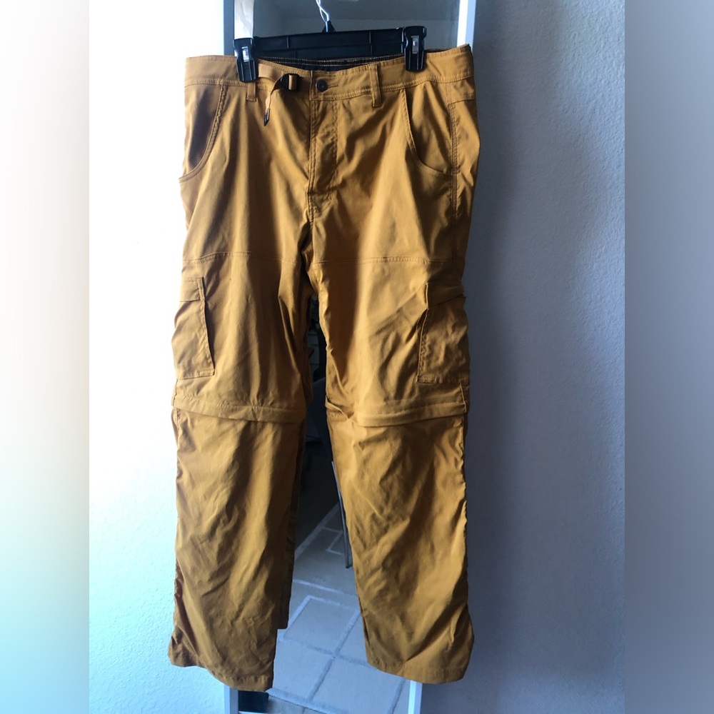 Hiking pants in Size X34Long. Can be also worn as shorts.